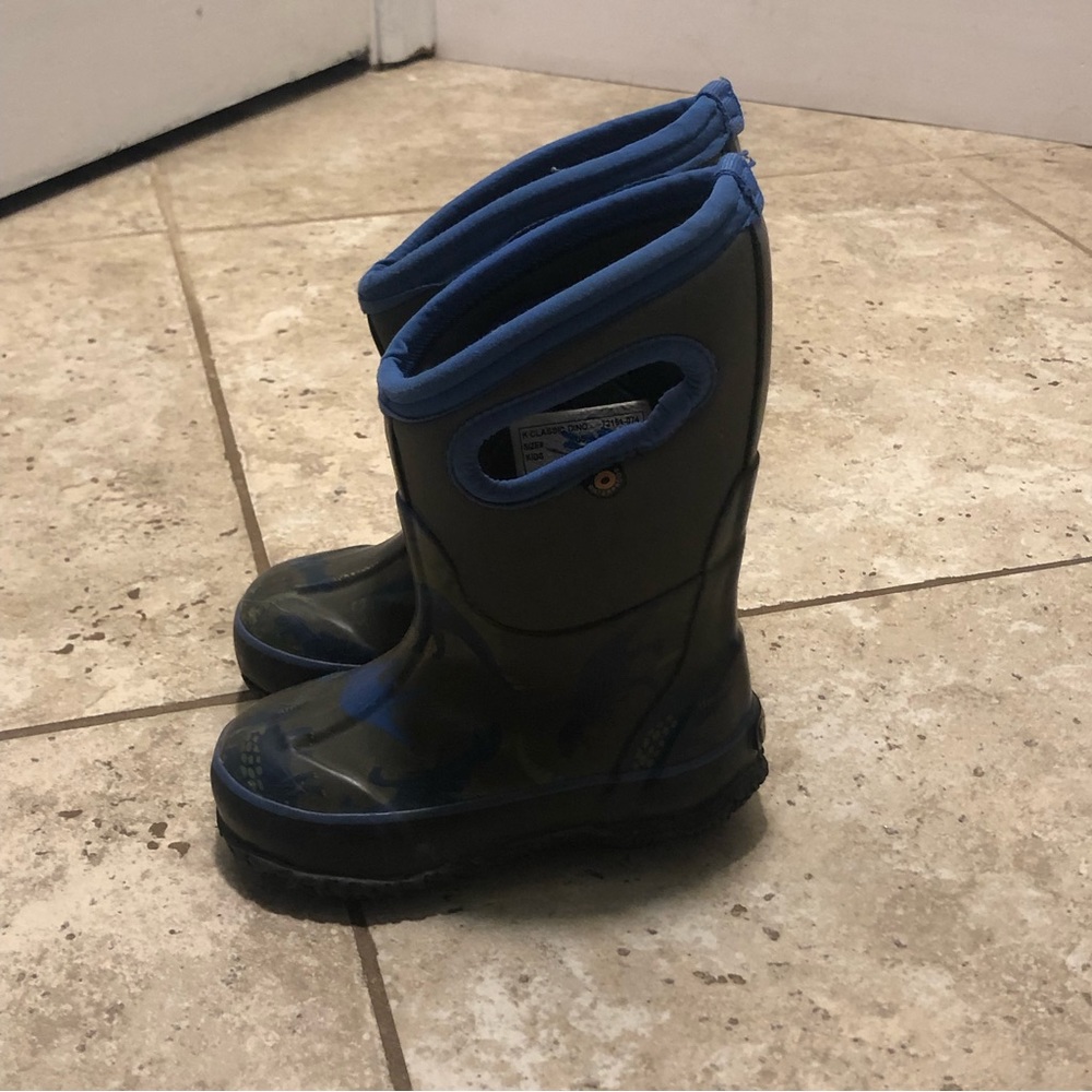BOGS Waterproof -30degree Boots Boys toddler Sz 7